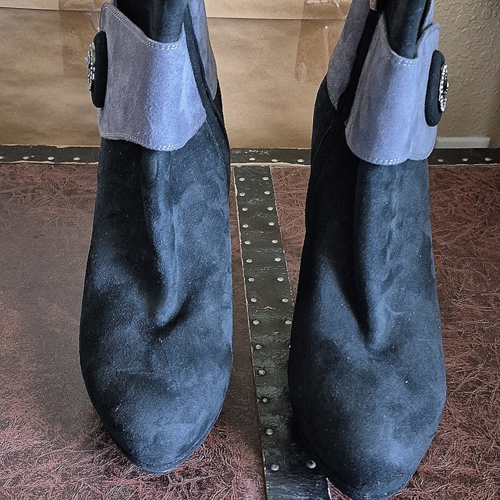 J Loriblu black and gray suede booties.